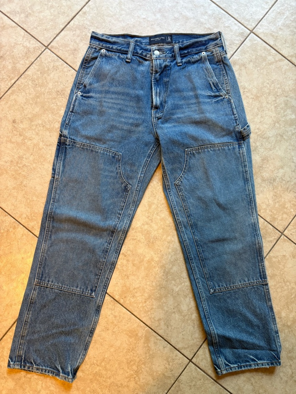 Abercrombie Men’s 90s Loose Fit Workwear Jeans